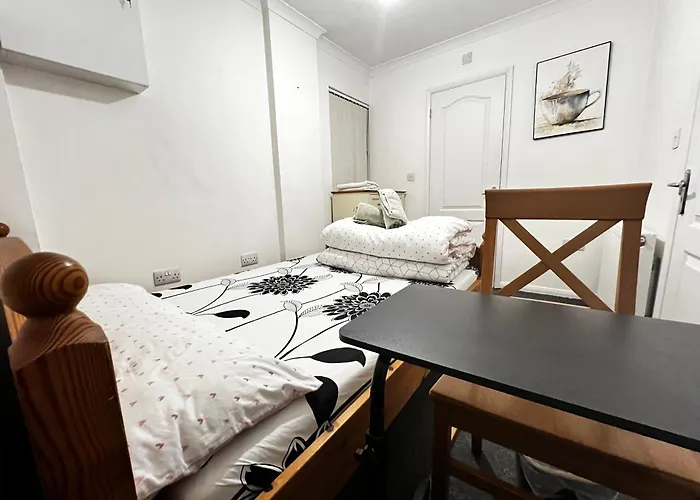 Budget Stay In Luton 01 D